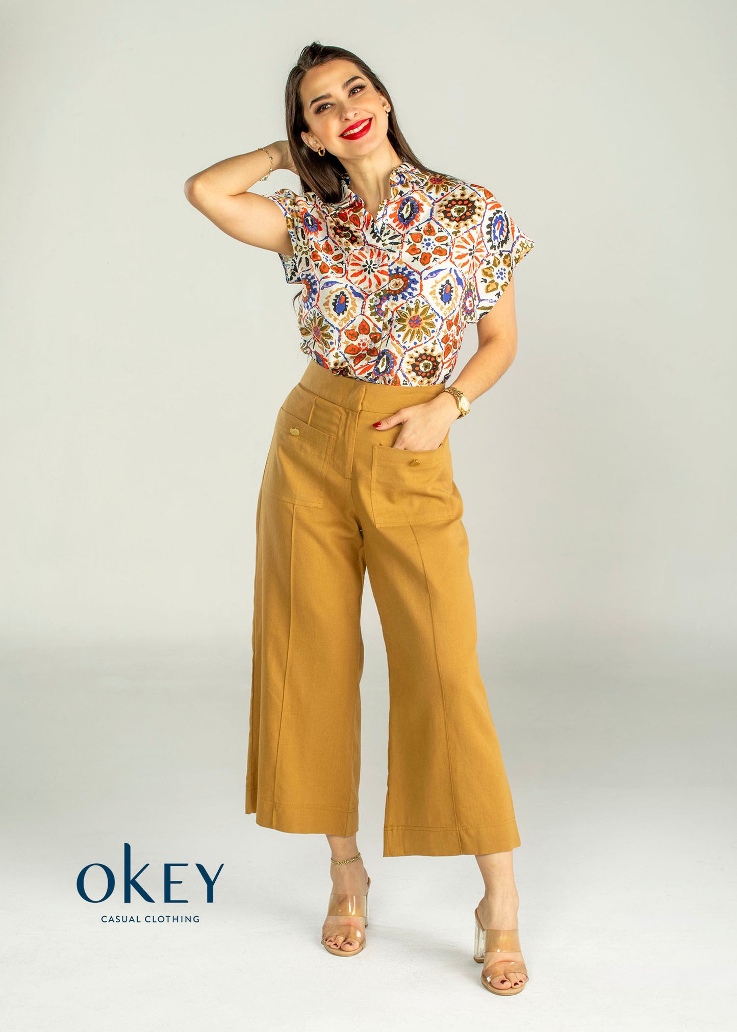 Cam. Basica Plisada Espalda Est